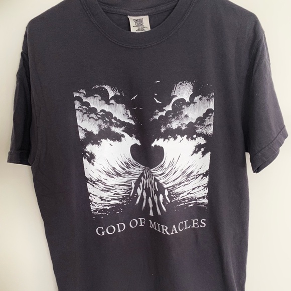 Christian tshirt Bible verse inspired - Picture 2 of 7